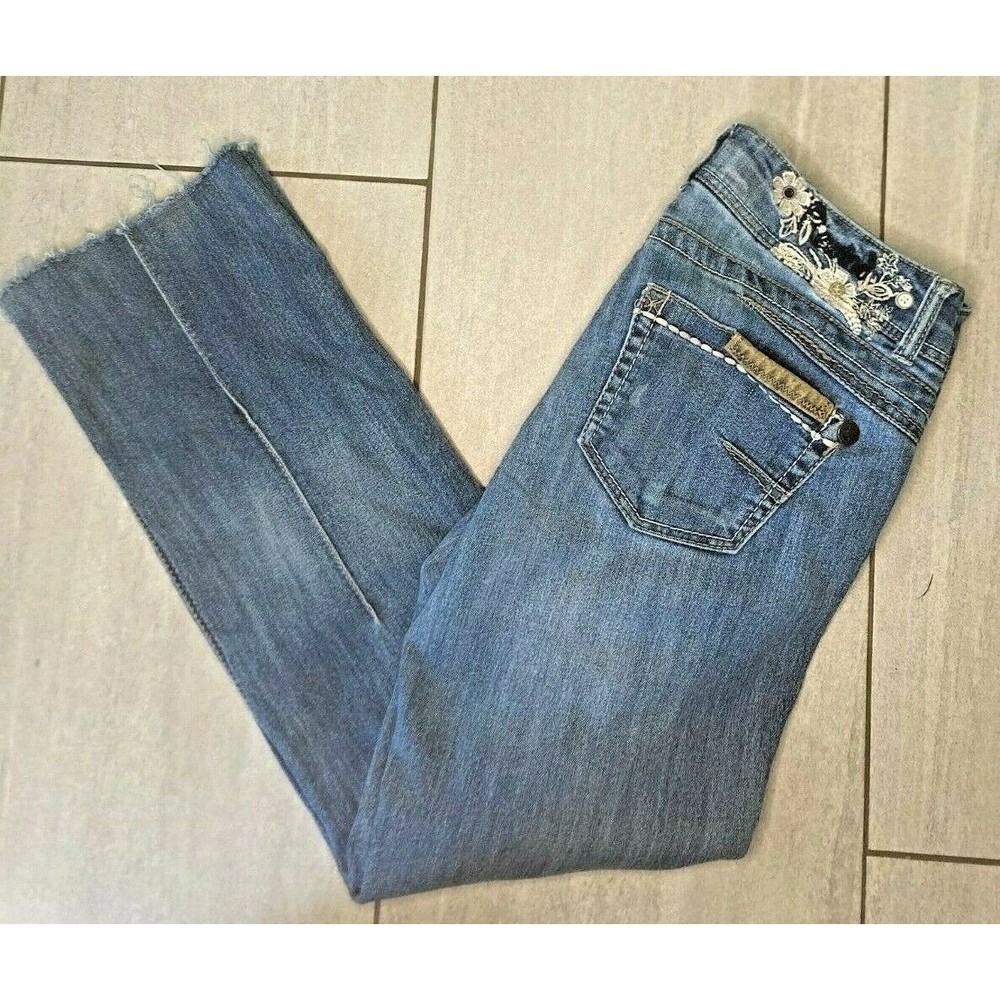 Rewind Size 11 Teen Blue Jeans Raw Hem Embroidery Embellishments WB26